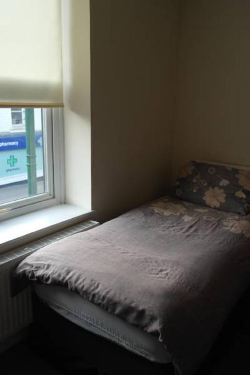 Hikers And Bikers Bed and Breakfast Hadfield Esterno foto